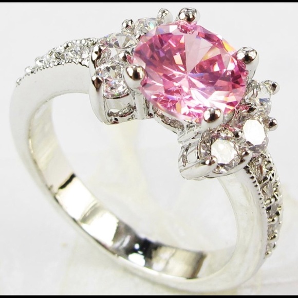 Jewelry - 18Ct Pink Safire & White Topaz Ring